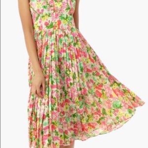 NWT Tuckernuck pleated floral dress size 6